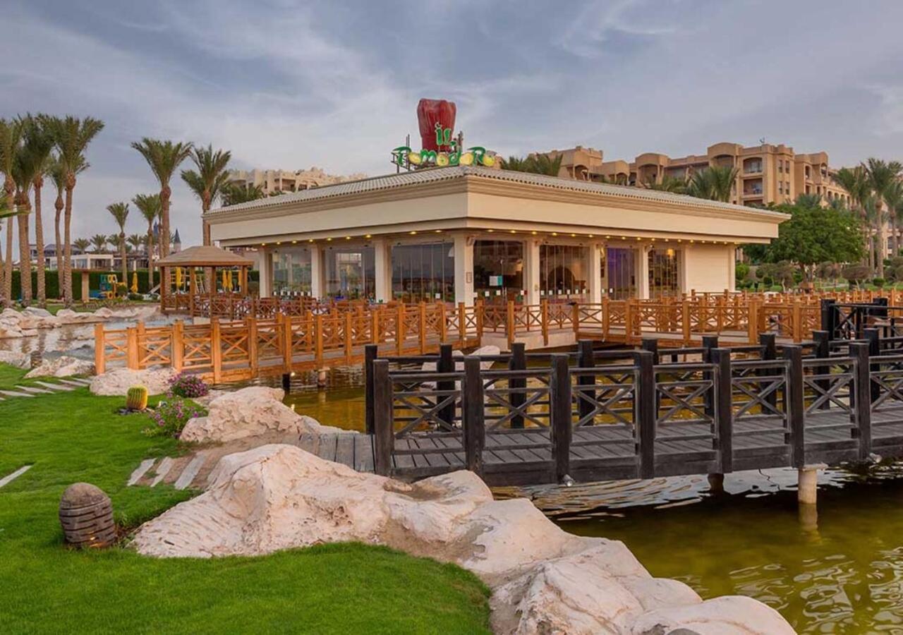 Hotel Tropitel Sahl Hasheesh Hurghada Esterno foto The Village